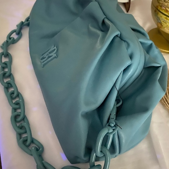 Leather Blue Chain Shoulder Bag (Bag Mischa) - Picture 3 of 10